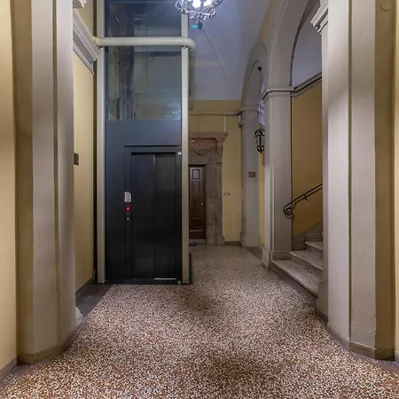 Apartment Guesthost - Heart Of - Center Living *