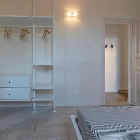 Heart Of Bologna: Center Living