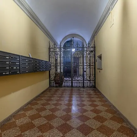 Lägenhet Heart Of Bologna: Center Living Bologna